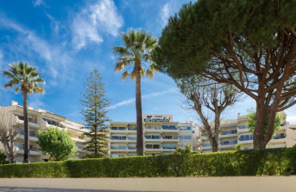 Skály a moře Algarve