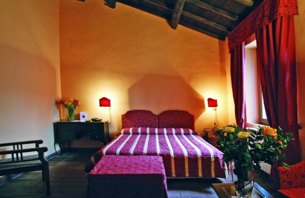 Bazén s výhledem do údolí